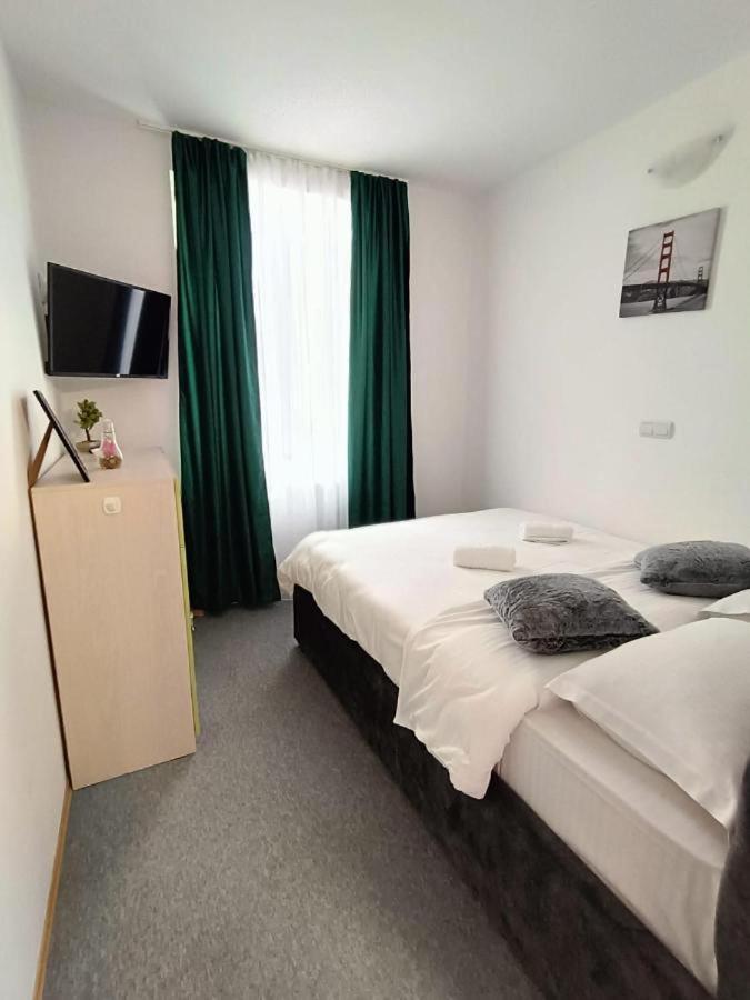 Chic Boutique Dumbrava Appartement Sibiu Buitenkant foto